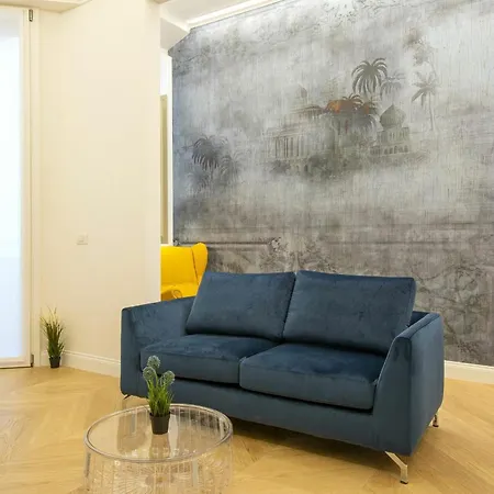 Cavour Stylish House *