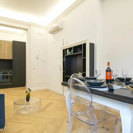 Cavour Stylish House شقة *